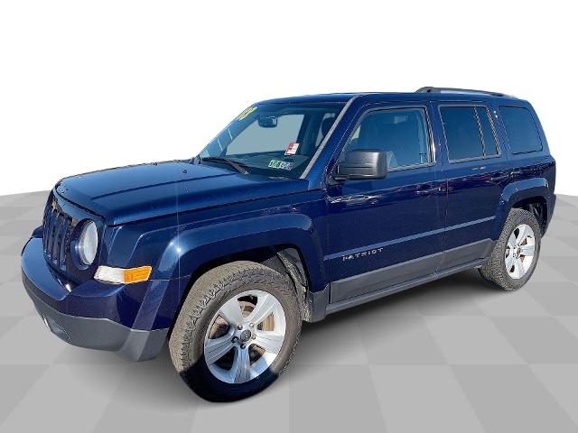 2015 Jeep Patriot Vehicle Photo in MOON TOWNSHIP, PA 15108-2571