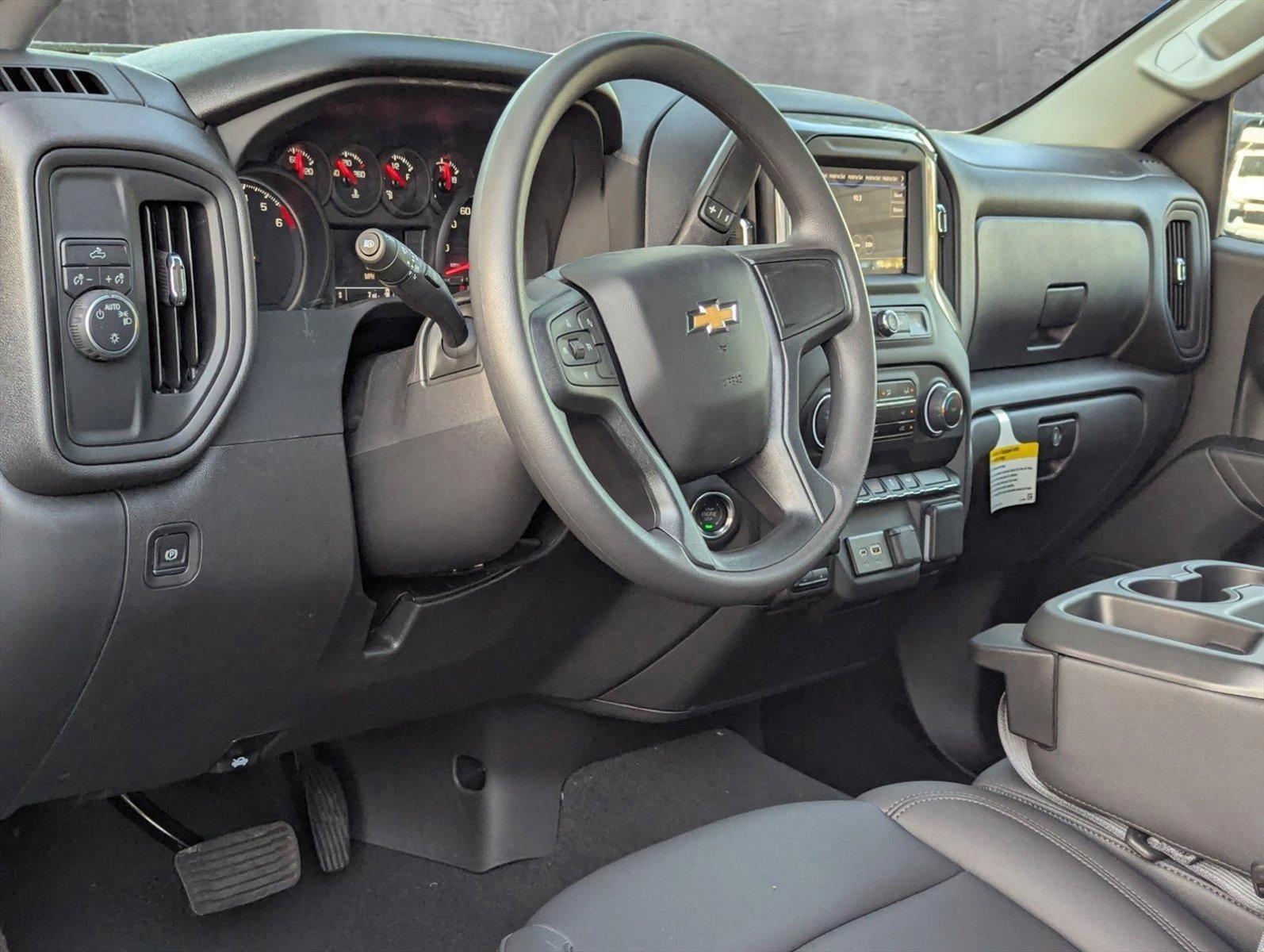 2025 Chevrolet Silverado 1500 Vehicle Photo in GREENACRES, FL 33463-3207