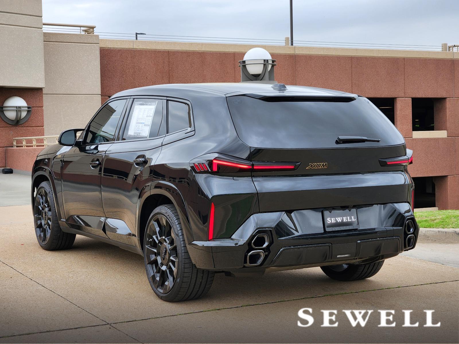 2025 BMW XM Vehicle Photo in PLANO, TX 75024