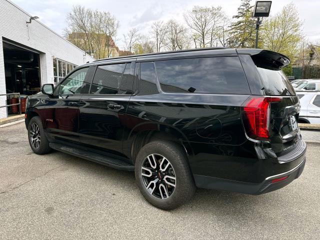 2023 GMC Yukon XL Vehicle Photo in Roslyn, NY 11576