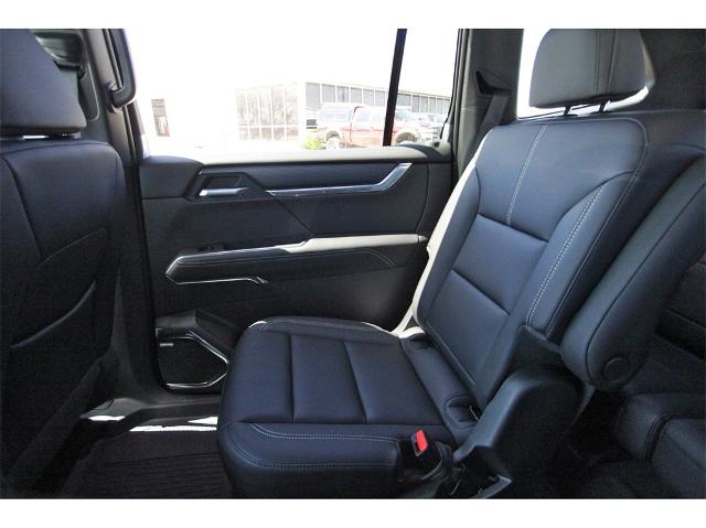 2025 GMC Acadia Vehicle Photo in ROSENBERG, TX 77471-5675