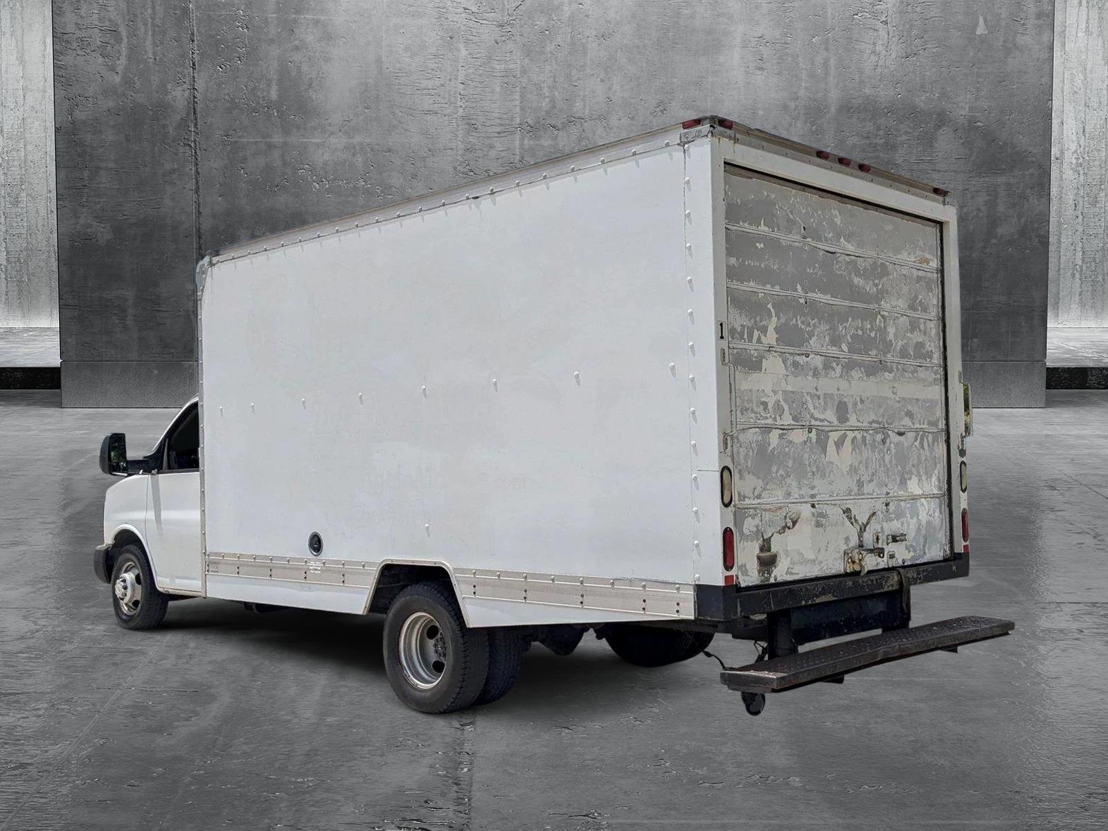 2013 Chevrolet Express Cutaway 3500 Vehicle Photo in PEMBROKE PINES, FL 33024-6534