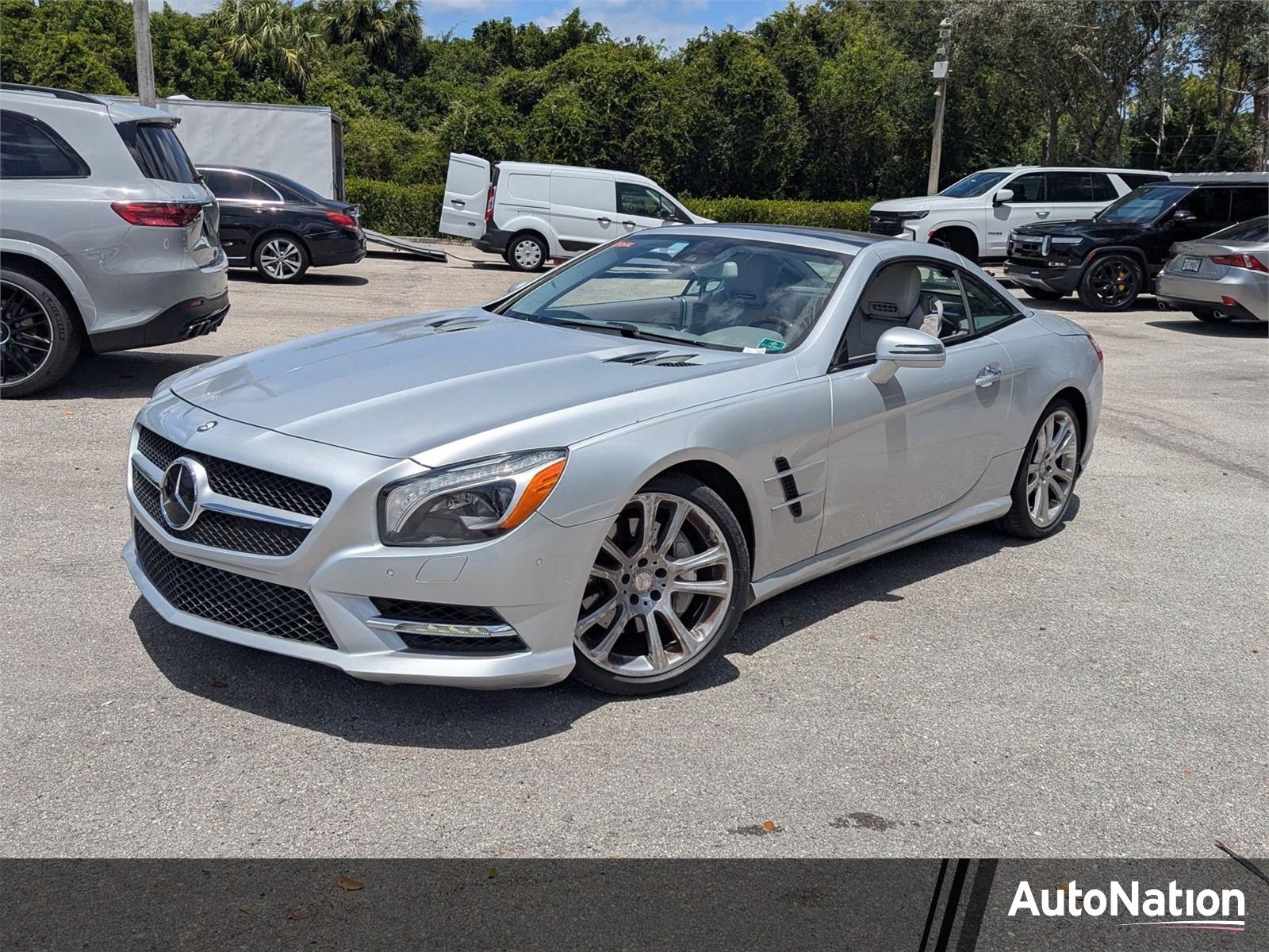 2013 Mercedes-Benz SL-Class Vehicle Photo in Delray Beach, FL 33444