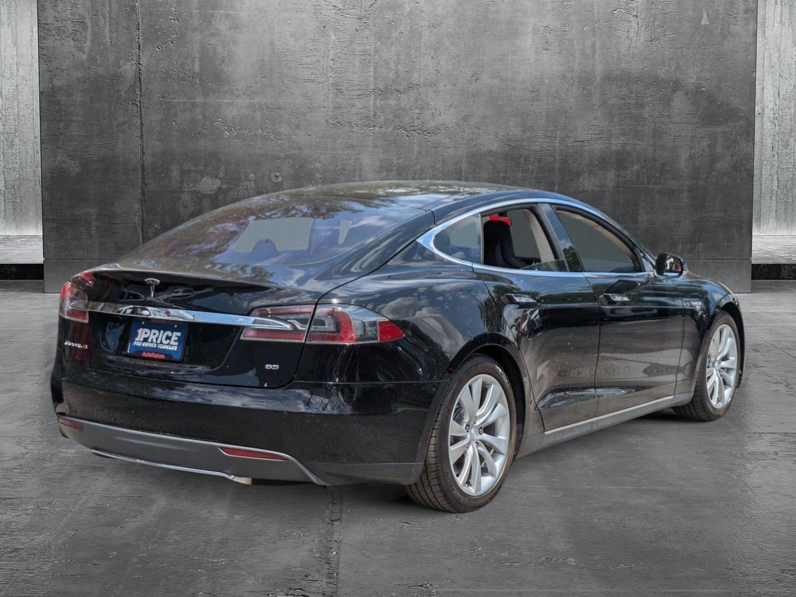 2014 Tesla Model S Vehicle Photo in Tampa, FL 33614