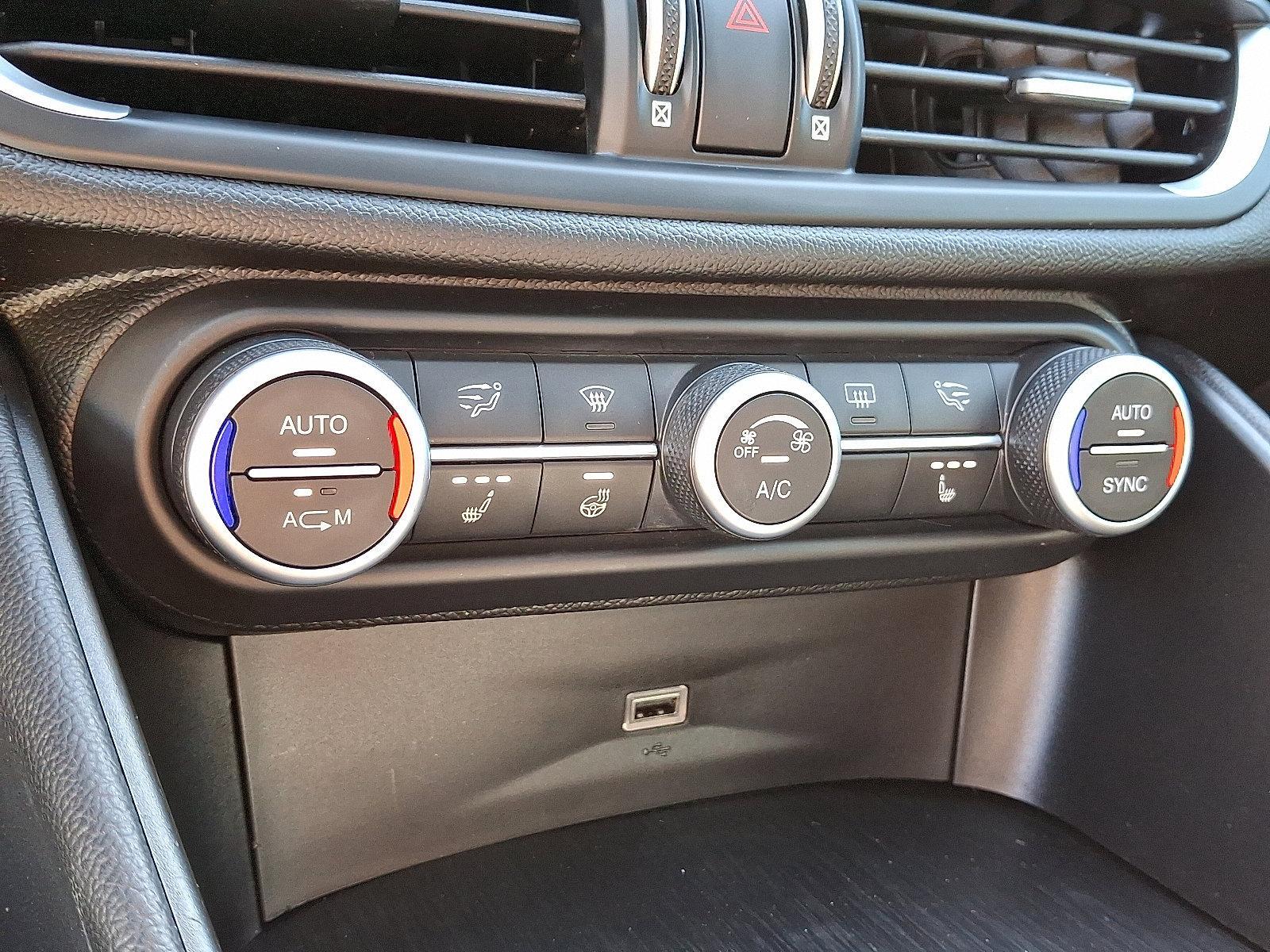 2019 Alfa Romeo Giulia Vehicle Photo in Willow Grove, PA 19090