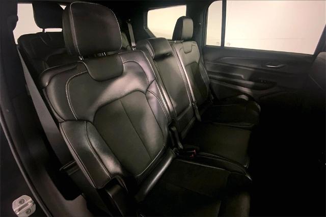 2024 Jeep Grand Cherokee L Vehicle Photo in Kansas City, MO 64114