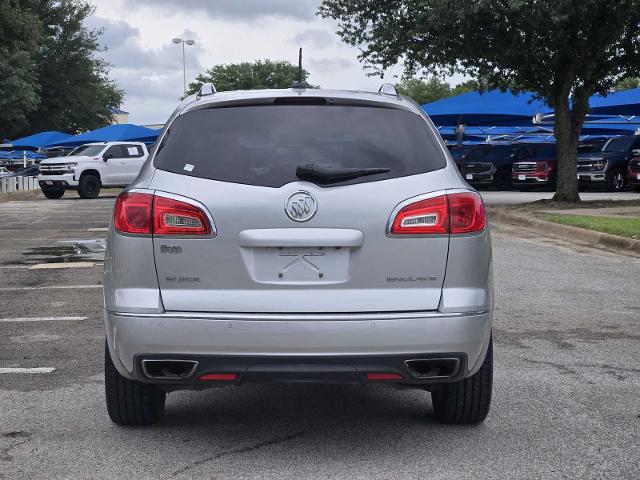 2017 Buick Enclave Vehicle Photo in DENTON, TX 76210-9321