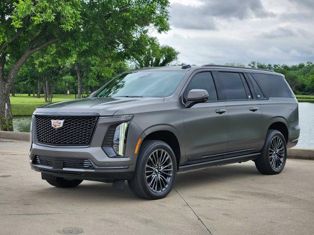 2025 Cadillac Escalade ESV Vehicle Photo in DENTON, TX 76210-9321