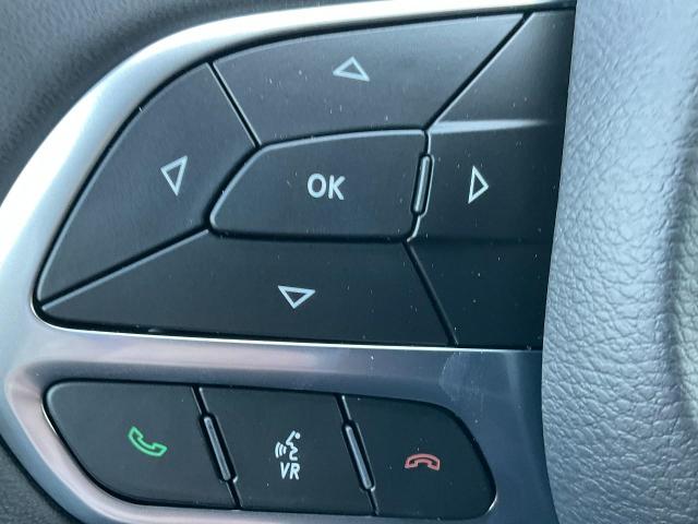 2025 Chrysler Pacifica Vehicle Photo in Kaukauna, WI 54130