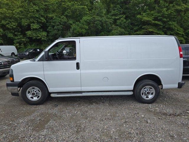 2023 GMC Savana Cargo Van Vehicle Photo in Pleasant Hills, PA 15236