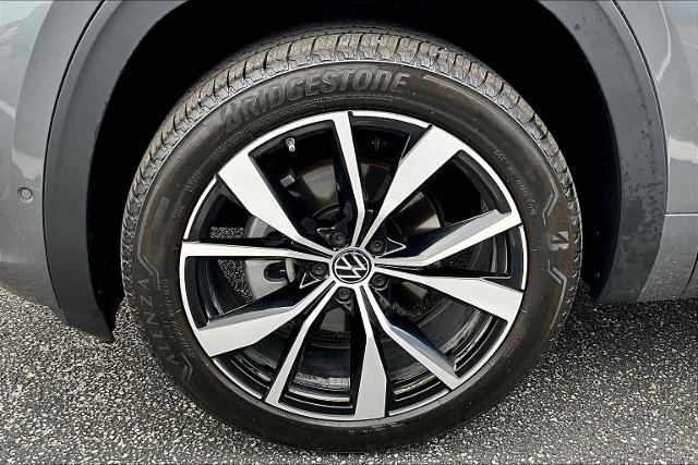 2024 Volkswagen Atlas Vehicle Photo in San Antonio, TX 78230