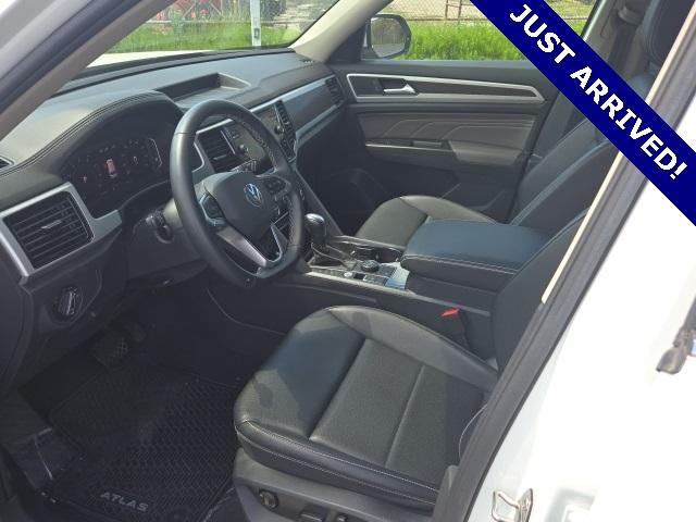 2023 Volkswagen Atlas Vehicle Photo in Puyallup, WA 98371