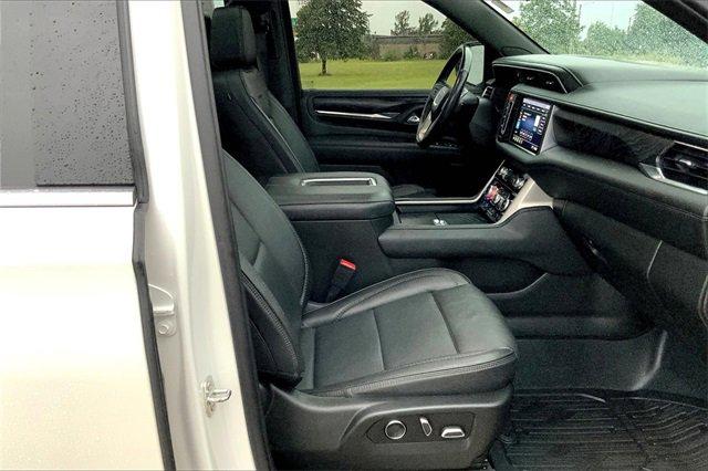 2021 GMC Yukon Vehicle Photo in TOPEKA, KS 66609-0000