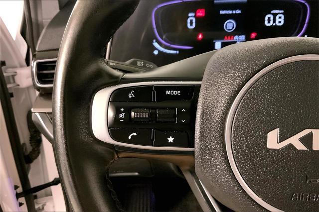 2023 Kia Sportage Vehicle Photo in Lees Summit, MO 64086