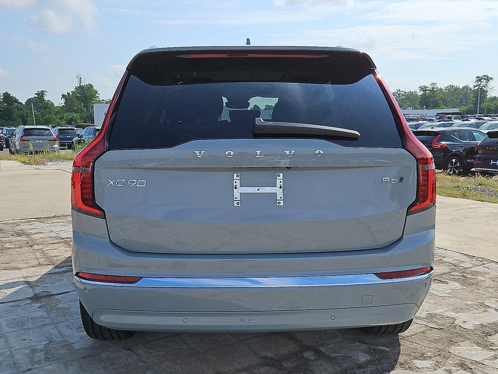 2026 Volvo XC90 Vehicle Photo in Trevose, PA 19053