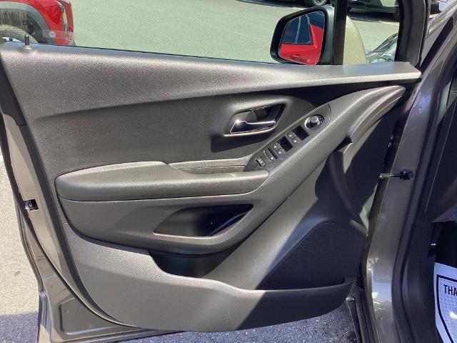 2022 Chevrolet Trax Vehicle Photo in GARDNER, MA 01440-3110