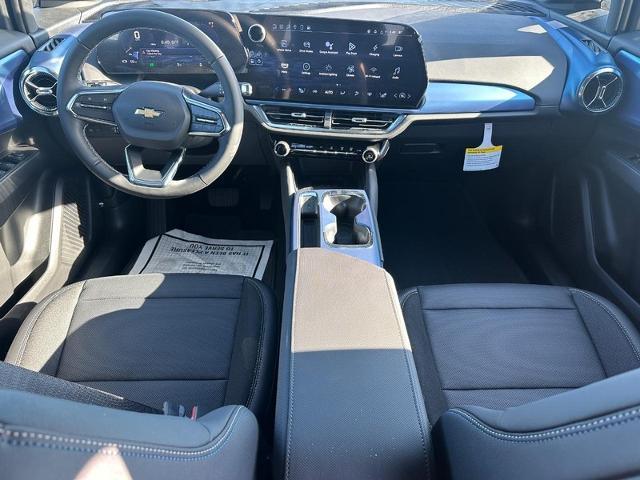 2025 Chevrolet Equinox EV Vehicle Photo in COLUMBIA, MO 65203-3903
