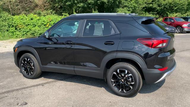 2023 Chevrolet Trailblazer Vehicle Photo in MOON TOWNSHIP, PA 15108-2571