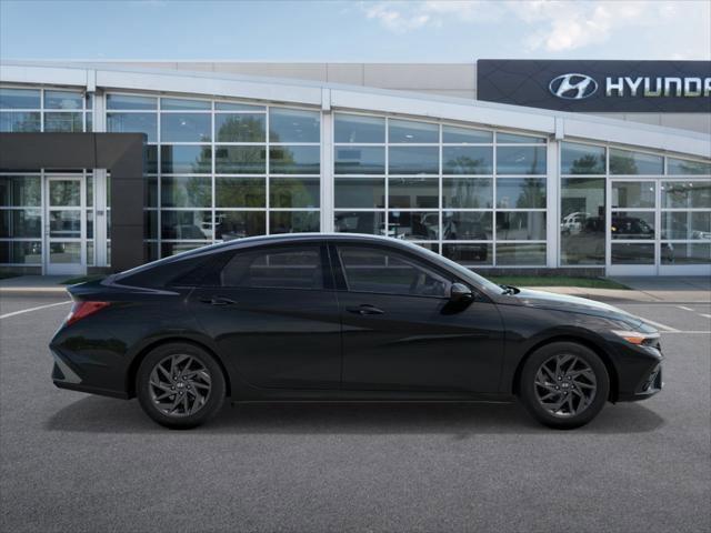 2024 Hyundai ELANTRA Vehicle Photo in O'Fallon, IL 62269