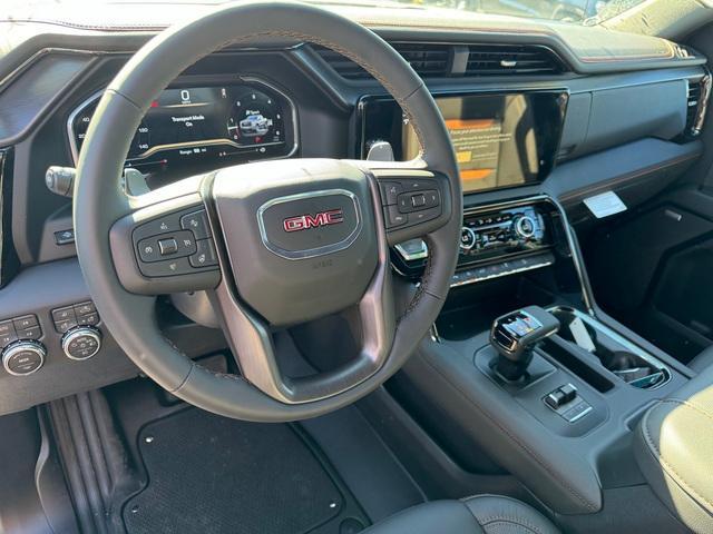 2025 GMC Sierra 1500 Vehicle Photo in LOWELL, MA 01852-4336