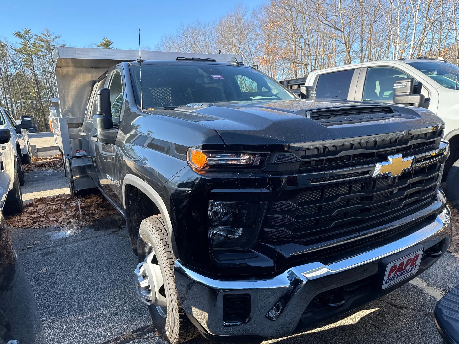 Select 2024 Chevrolet Silverado 3500 HD Chassis Cab