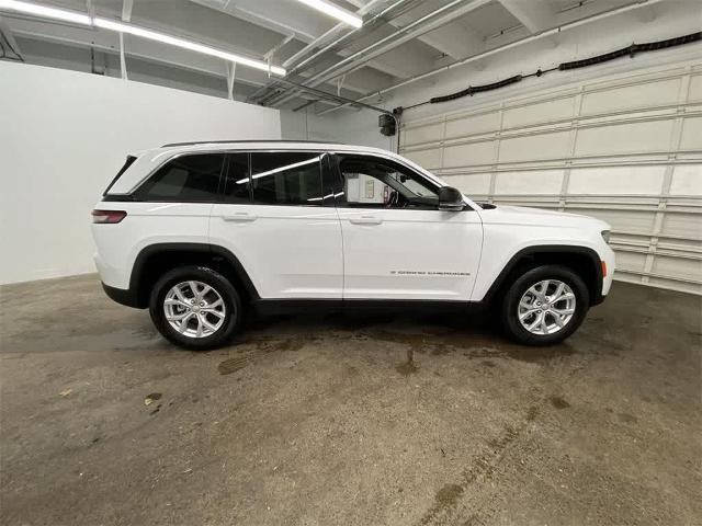 2023 Jeep Grand Cherokee Vehicle Photo in PORTLAND, OR 97225-3518