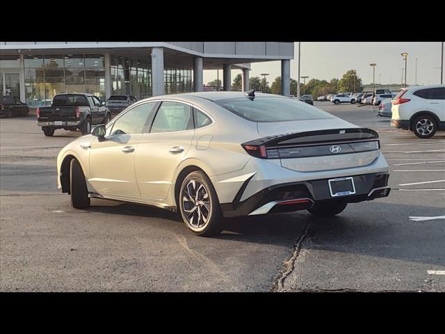 2024 Hyundai SONATA Vehicle Photo in Shiloh, IL 62269