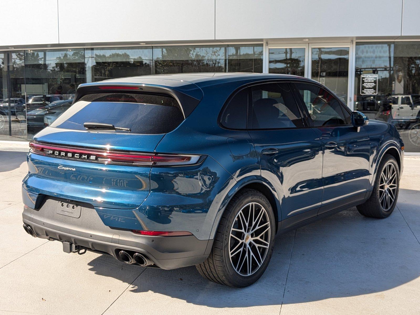 2024 Porsche Cayenne Vehicle Photo in Maitland, FL 32751