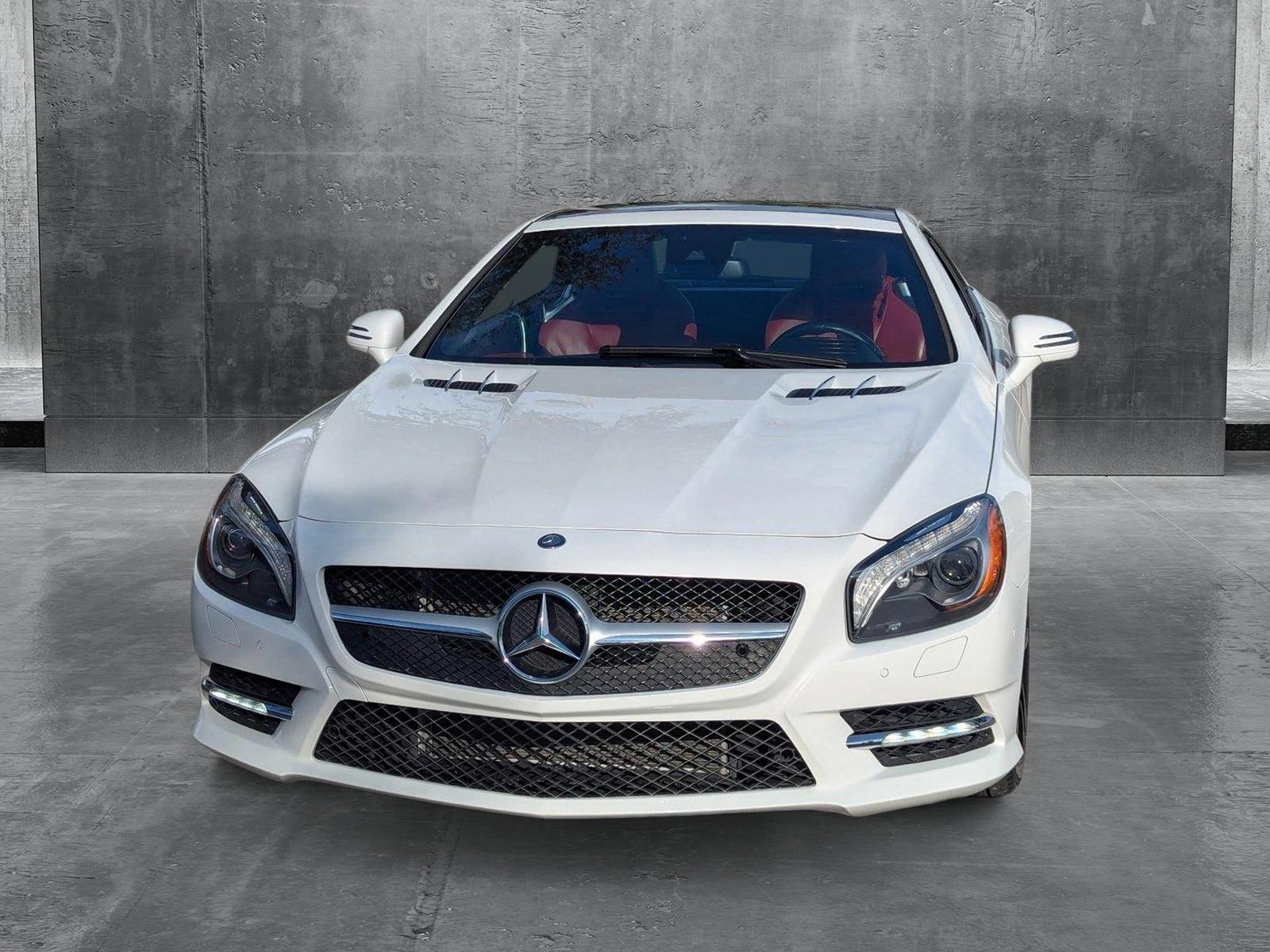 2015 Mercedes-Benz SL-Class Vehicle Photo in Delray Beach, FL 33444