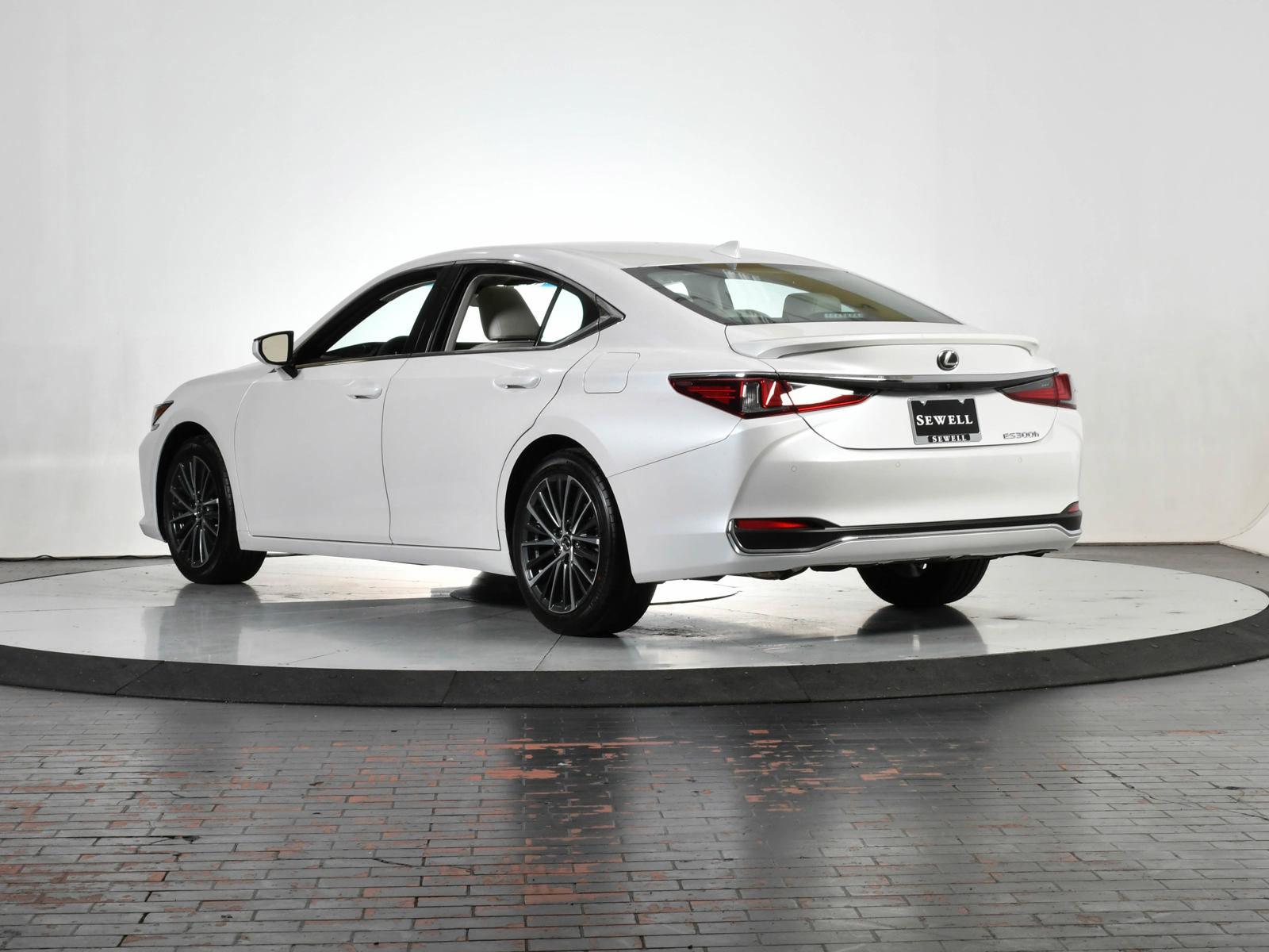 2025 Lexus ES 300h Vehicle Photo in DALLAS, TX 75235