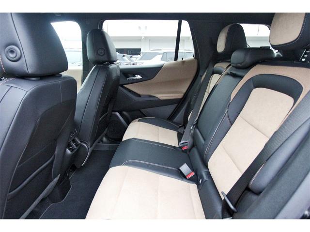 2025 Chevrolet Equinox Vehicle Photo in ROSENBERG, TX 77471-5675