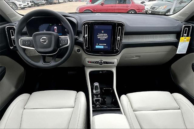 2025 Volvo XC40 Vehicle Photo in Grapevine, TX 76051