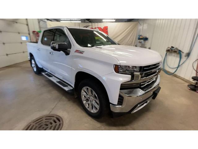 Used 2021 Chevrolet Silverado 1500 LTZ with VIN 3GCUYGET3MG144942 for sale in Platteville, WI