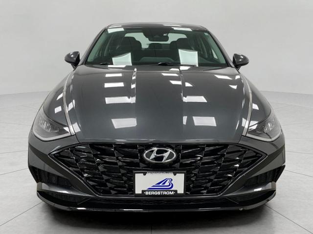 2022 Hyundai SONATA Vehicle Photo in Appleton, WI 54913