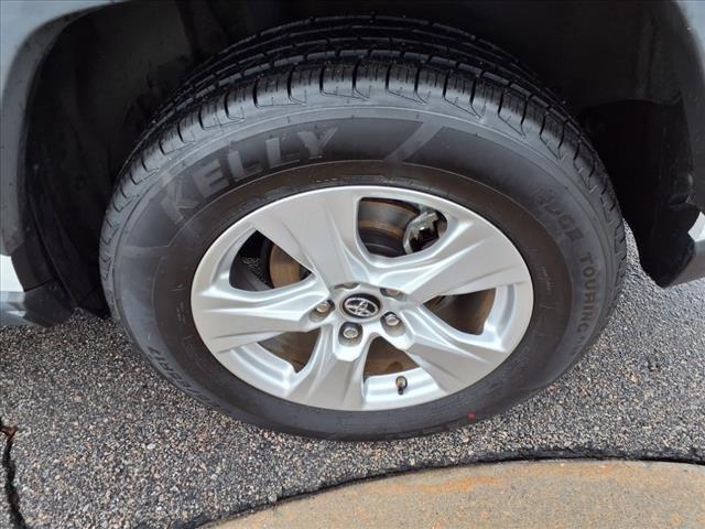 2019 Toyota RAV4 Vehicle Photo in HENDERSON, NC 27536-2966