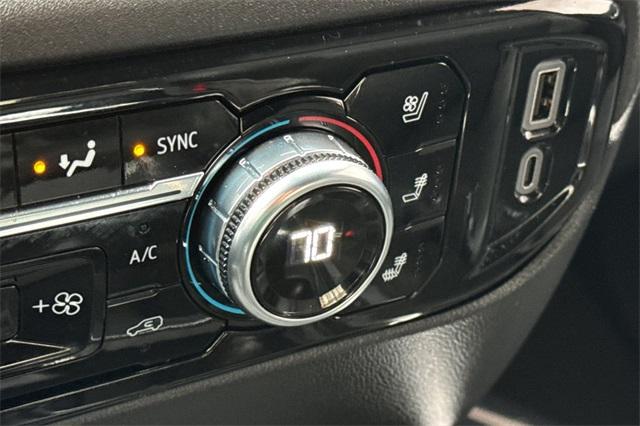 2023 GMC Sierra 1500 Vehicle Photo in ELK GROVE, CA 95757-8703