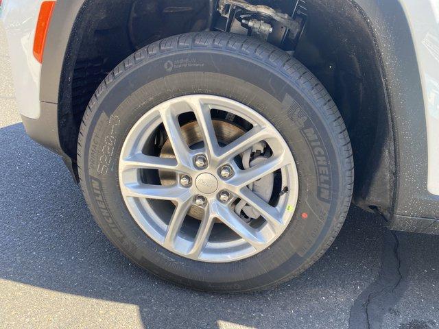 2025 Jeep Grand Cherokee Vehicle Photo in Doylsetown, PA 18901