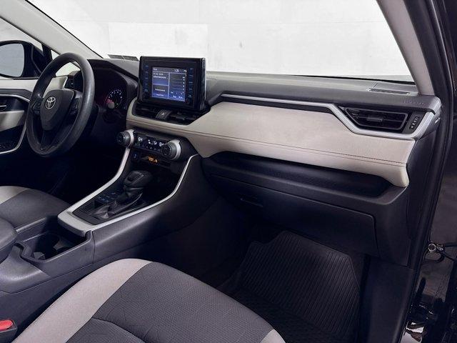 2019 Toyota RAV4 Vehicle Photo in Flemington, NJ 08822