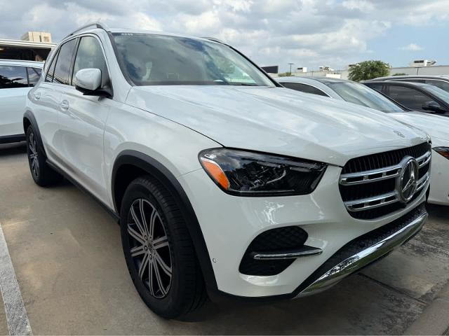 2025 Mercedes-Benz GLE Vehicle Photo in HOUSTON, TX 77079