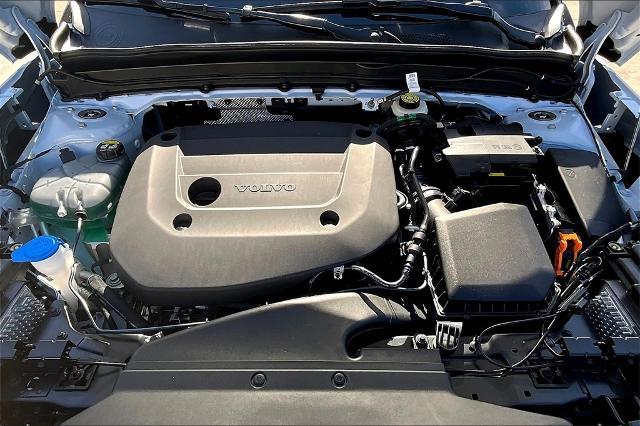 2025 Volvo XC40 Vehicle Photo in Houston, TX 77007