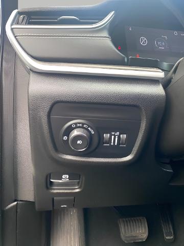 2024 Jeep Grand Cherokee L Vehicle Photo in APPLETON, WI 54914-8833