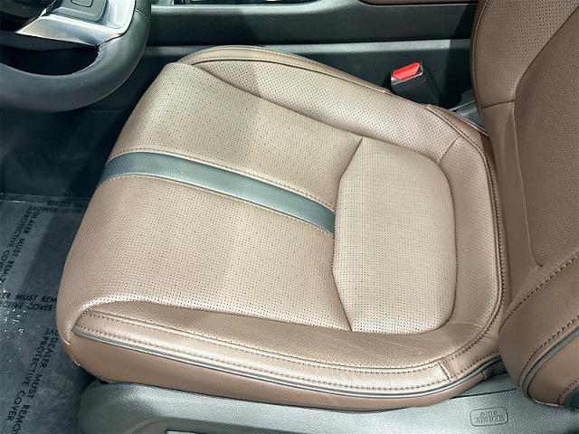2024 Honda Pilot Vehicle Photo in EVERETT, WA 98203-5662