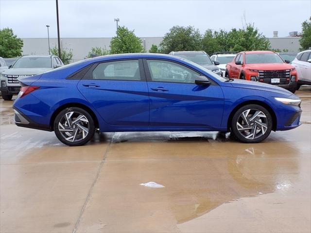 2025 Hyundai ELANTRA Vehicle Photo in Peoria, IL 61615