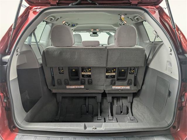 2018 Toyota Sienna Vehicle Photo in ENGLEWOOD, CO 80113-6708