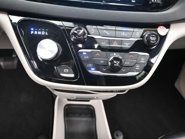 2023 Chrysler Pacifica Vehicle Photo in Cedar Rapids, IA 52402