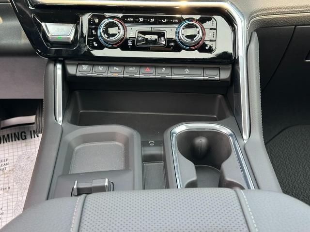 2025 GMC Sierra 2500 HD Vehicle Photo in COLUMBIA, MO 65203-3903