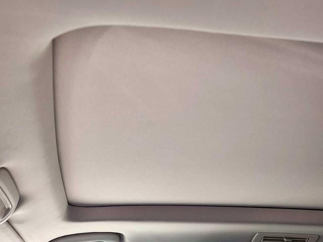2022 Cadillac XT6 Vehicle Photo in DENTON, TX 76210-9321