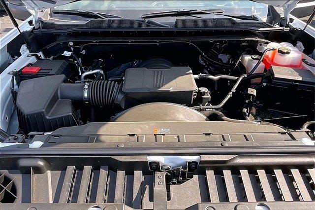 2025 Chevrolet Silverado 3500 HD Chassis Cab Vehicle Photo in INDEPENDENCE, MO 64055-1314