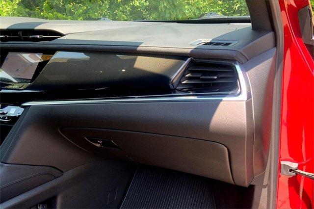 2024 Cadillac XT6 Vehicle Photo in KANSAS CITY, MO 64114-4545