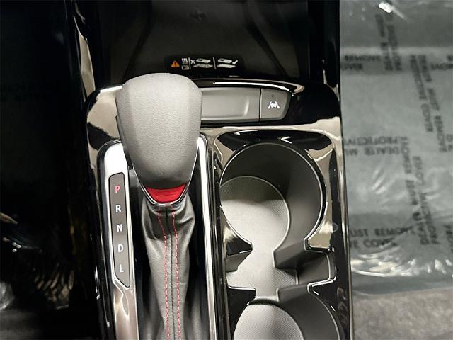 2025 Chevrolet Trax Vehicle Photo in EVERETT, WA 98203-5662